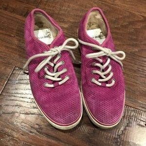 Pink ugg tennis shoes